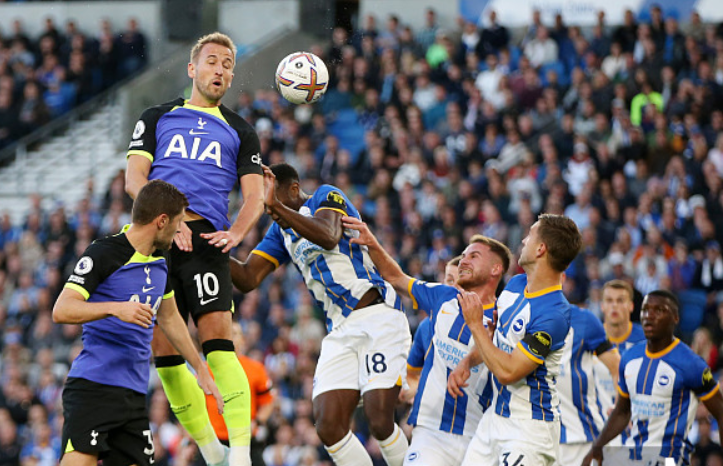 英超：热刺2-1战胜莱斯特城，孙兴慜关键头球