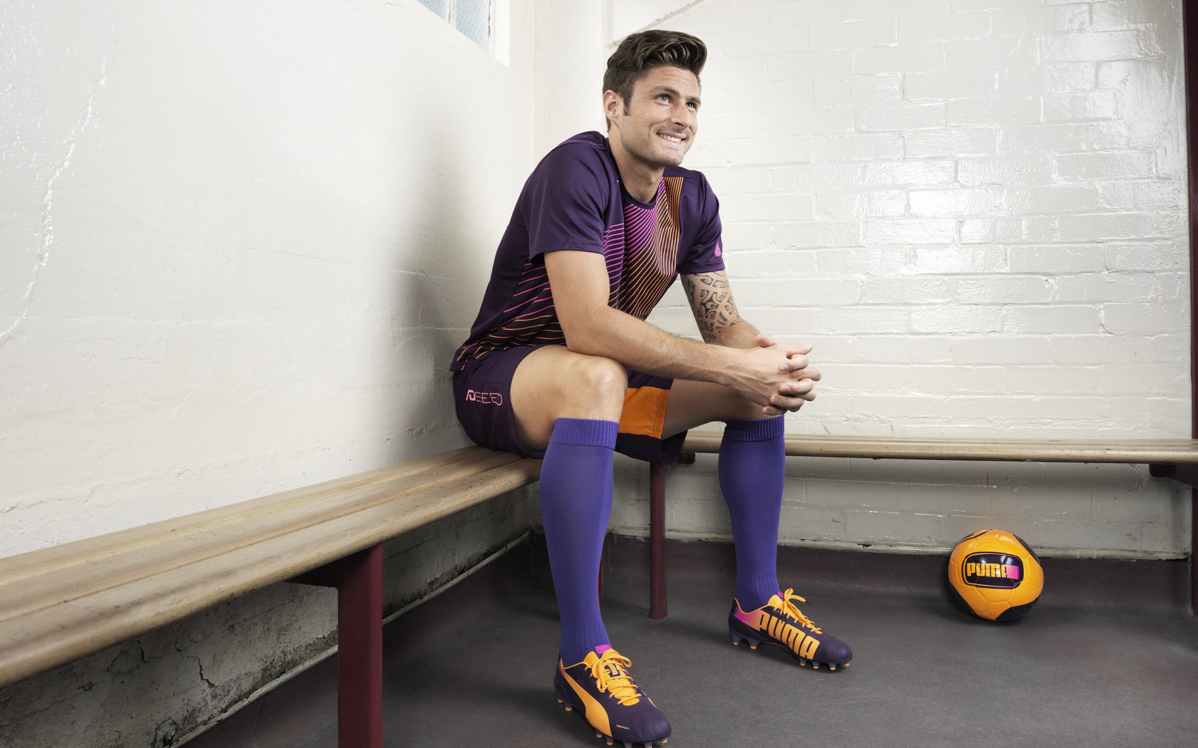 北京鸭攻守两端全面开花展现强队风采，北京鸭川